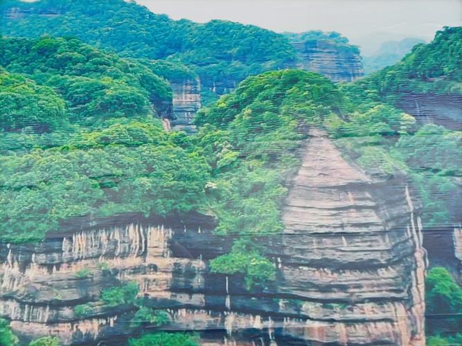 韶关丹霞山旅游景点介绍-韶关丹霞山旅游景点介绍图片